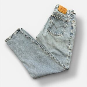 Vintage Levi’s 550 Relaxed Fit Tapered Leg Jeans 11 JR M High Rise 90s Blue